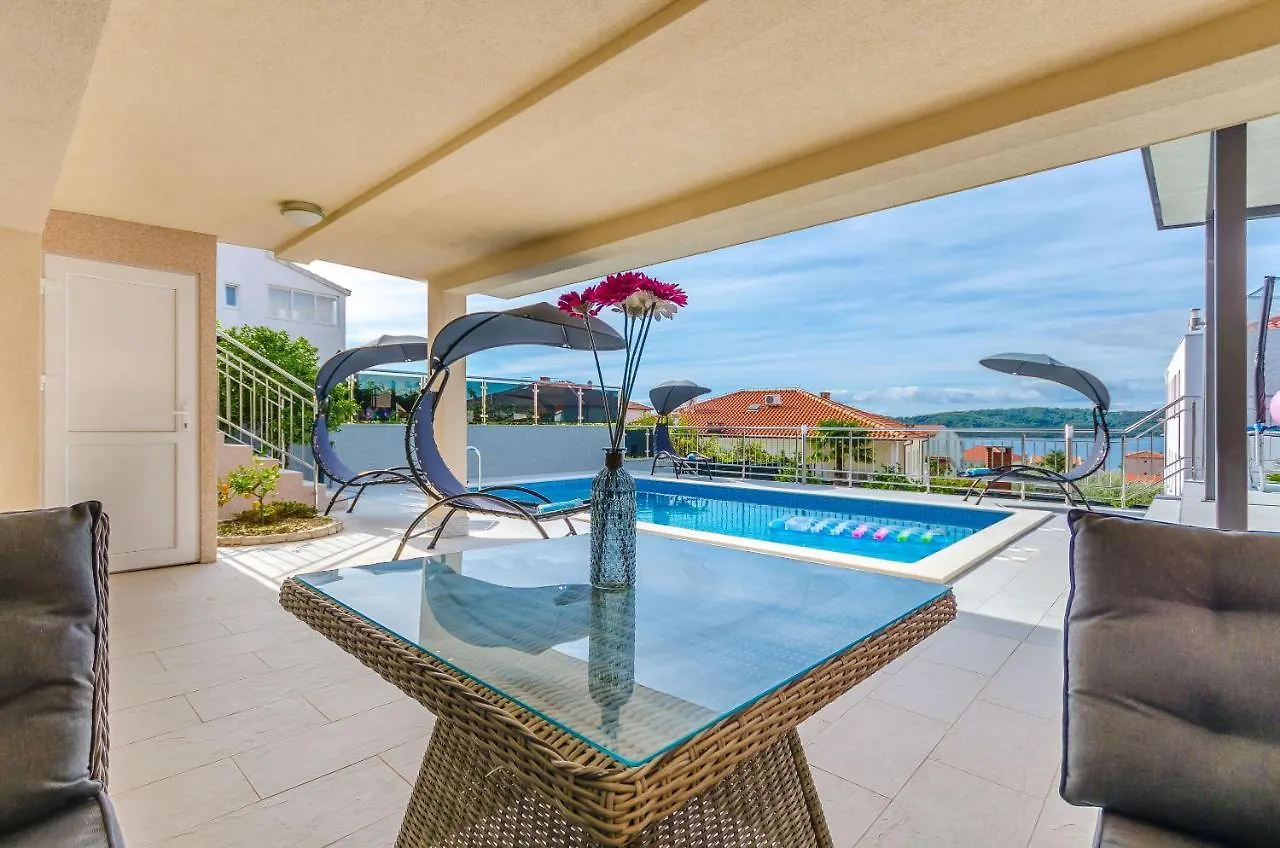 Villa Urban Trogir Croacia